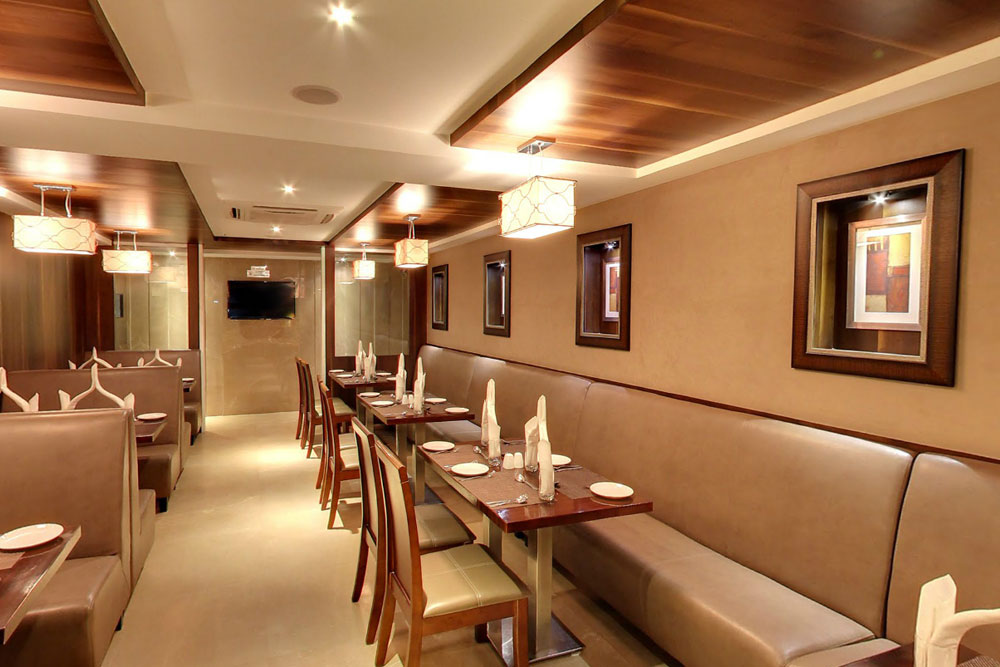 Best Panjabi Fine Dining Restaurant,  Mid market hotels in Ahmedabad, Downtown hotel in Ahmedabad